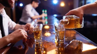 Consumir alcohol mientras usas GLP-1: lo que debes saber