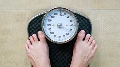 Mide tu progreso al bajar de peso sin obsesionarte con la báscula